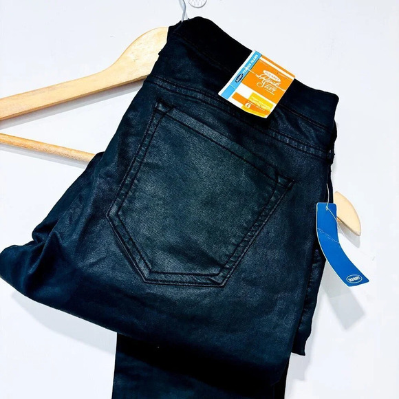 OLD NAVY Black coated Super Skinny Rock‎ Star jeans | Sleek mid-rise denim | 6 * - Picture 10 of 11